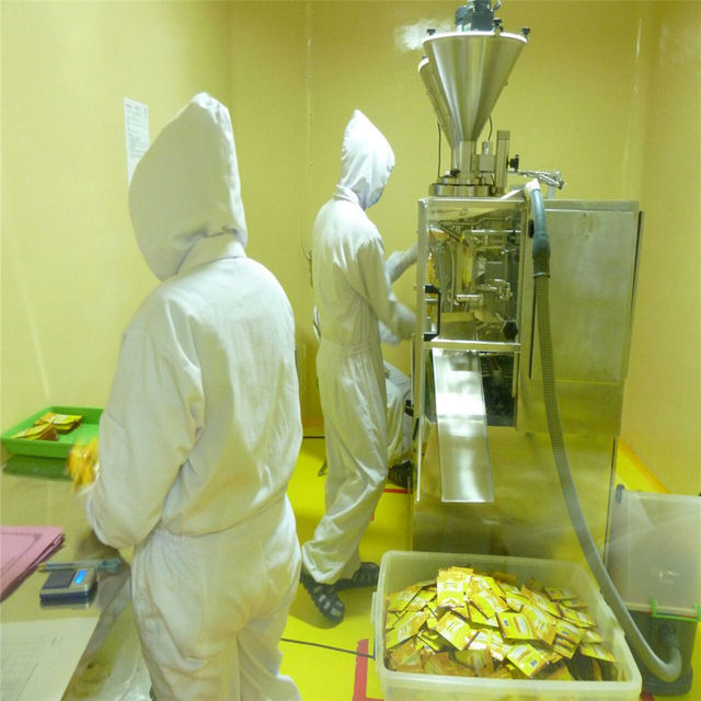 EUA cliente comprou máquina de embalagem de saquinho para produto em pó