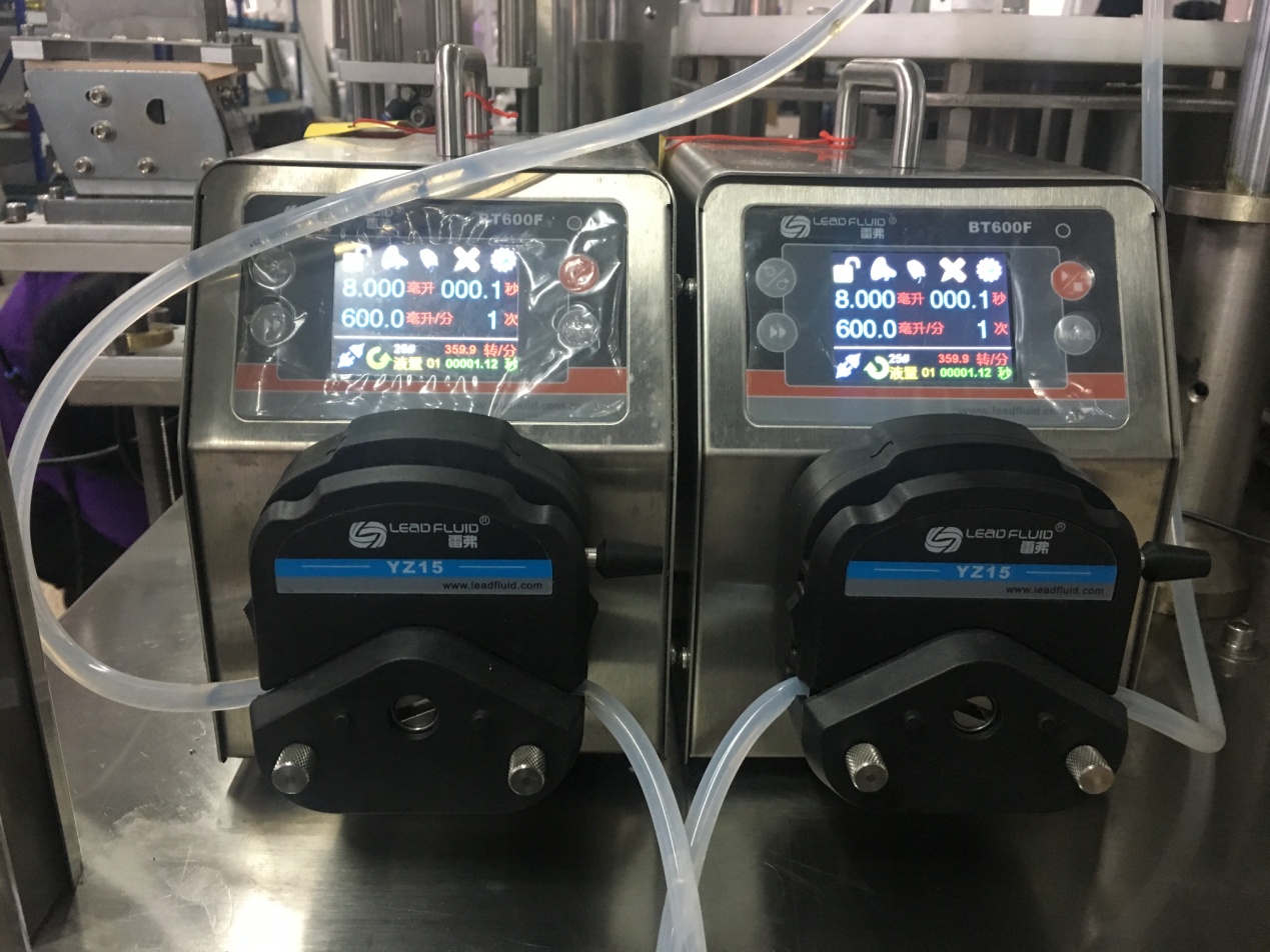 Desinfetante de &aacute;lcool M&aacute;quina de recheio de garrafas e capeamento04