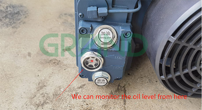 A bomba de v&aacute;cuo de &oacute;leo1